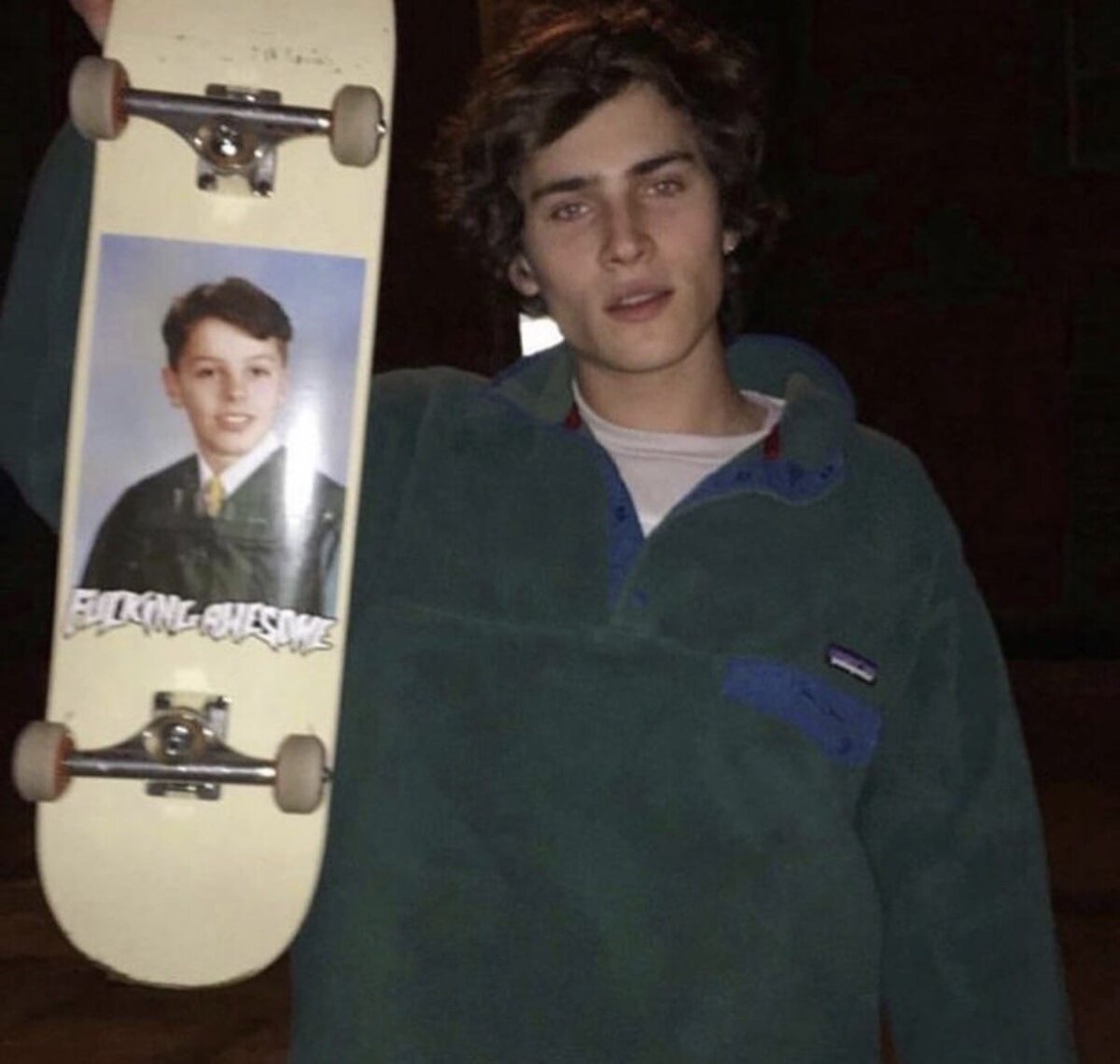 Разложиться на скейте - сильно упасть, повредиться. 