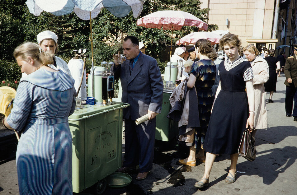 87 лет назад. Харрисон Форман в Москве 1959 года. 1959-1964 Харрисон Форман. Москва 1959 года в фотографиях Харрисона Формана. Харрисон Форман в Москве.