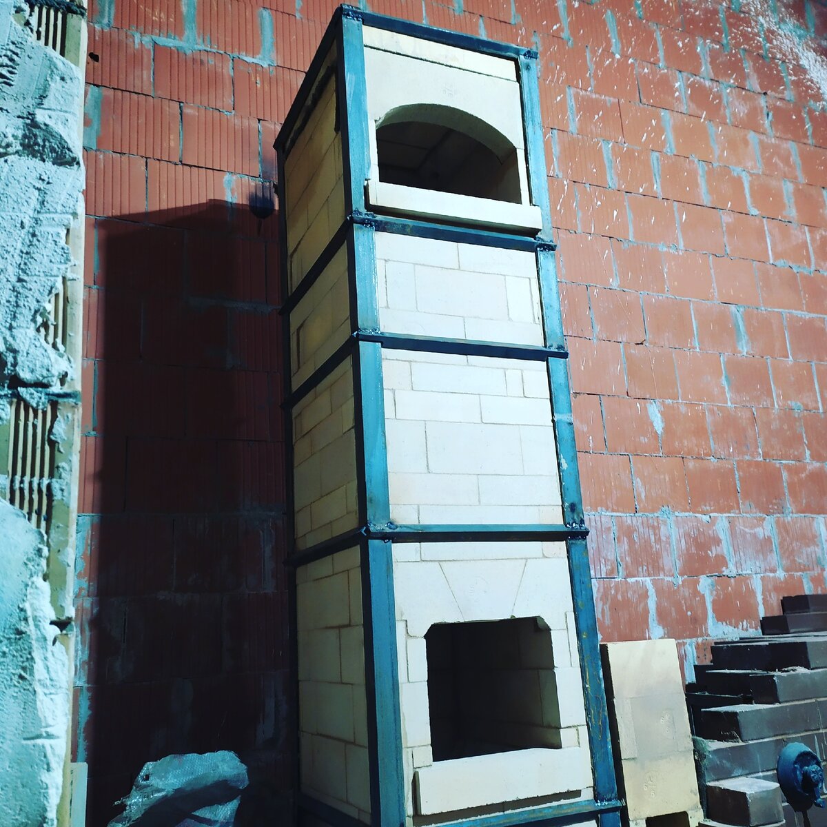 Скелет банной печи.