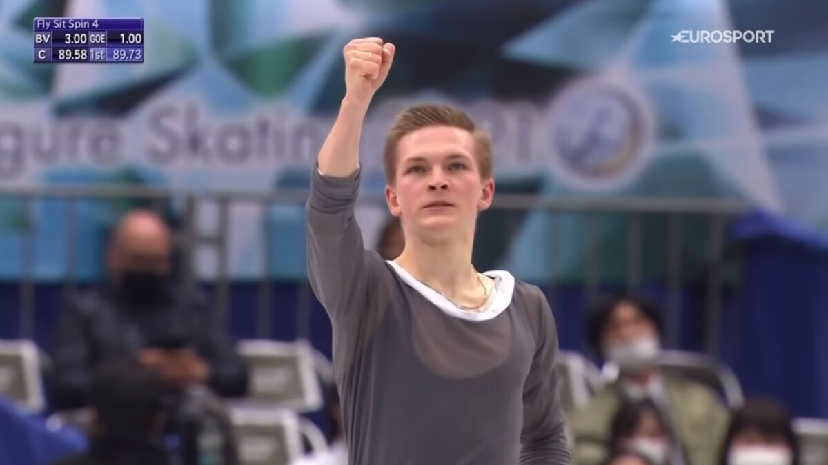 Михаил Коляда. Произвольная программа. Командный Чемпионат мира 2021. Скриншот Eurosport