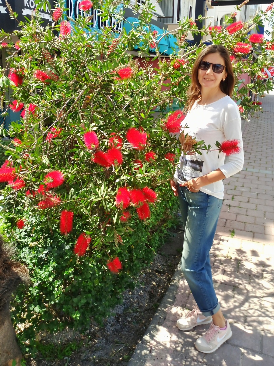 Весна в Анталии, а мы вынуждены сидеть дома.