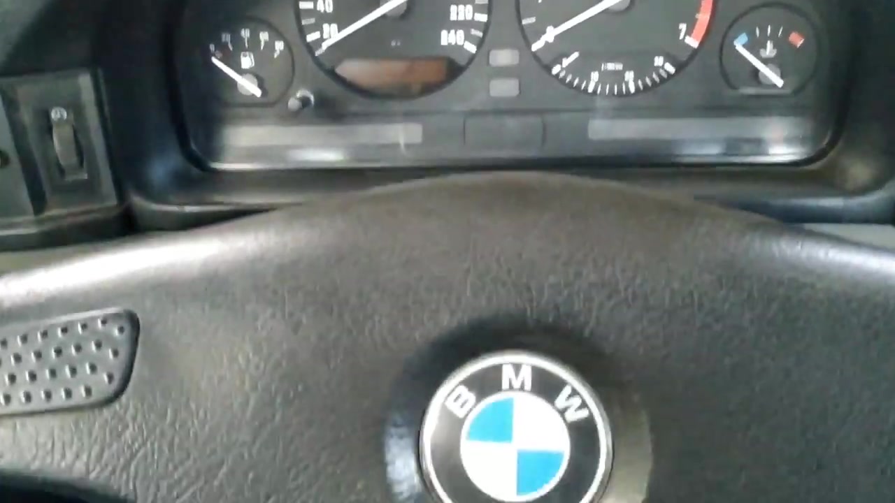 Как снять приборную панель е34 Запуск приборной панели BMW E32/E34 на коленке и прошивка её кодера YouTube
