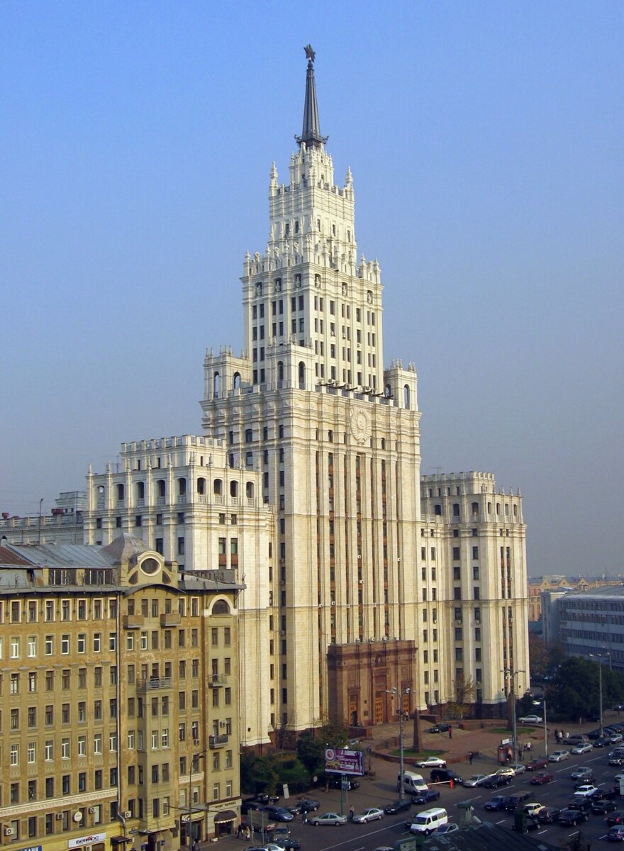 Высотка на Красных Воротах.