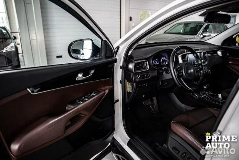 Kia Sorento 2017 года.