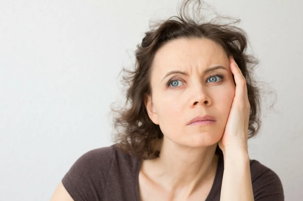 красивые женщины за 40. здоровая пища для пожилых. главные годы жизни женщины. главные годы жизни женщины.