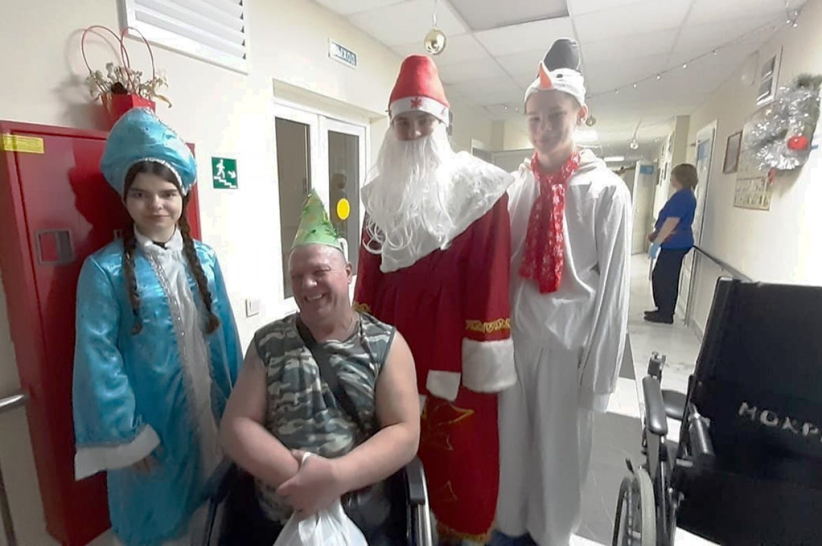    В доме-интернате поздравили пожилых людей.