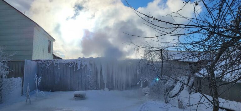    В Оренбурге на улице Кичигина произошел порыв на теплотрассе Андрей Севостьянов
