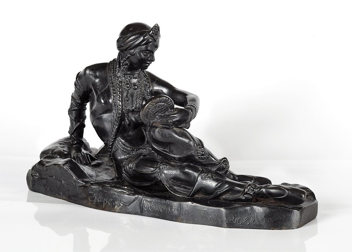 В.Каминская - Зарема. Скульптура Е. Янсен-Манизер. Взято отсюда: https://vk.com/wall-7819474_5939 