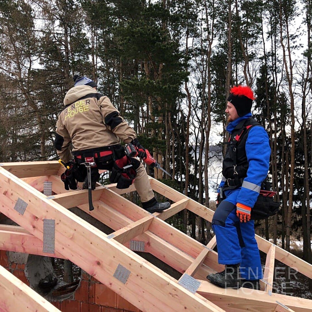 Строители Render House за работой