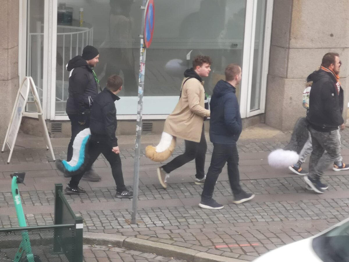 Идёт счастливая молодёжь. Часть 1.