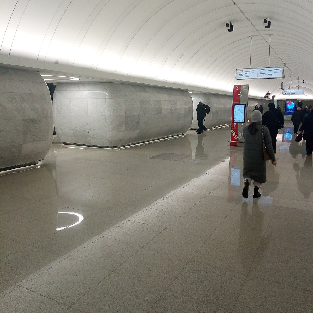 "Марьина роща". Выпуклые основания с неострыми углами сохранят от ушибов