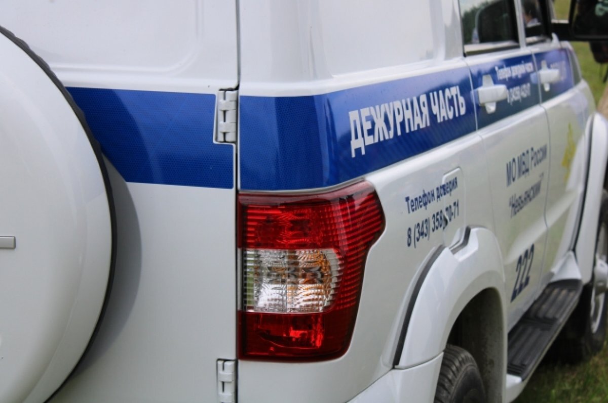    В Красноярске неизвестный прикрепил муляж гранаты к двери стоматологии