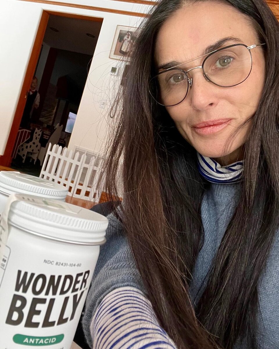 Деми мур как выглядит сейчас 2025 Demi Moore Looks Back on Her "Magical" Fendi Runway Appearance at Fashion Week