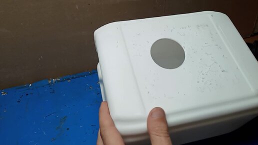 Мужик из соседнего дома подсказал не выбрасывать пустую канистру из под ...