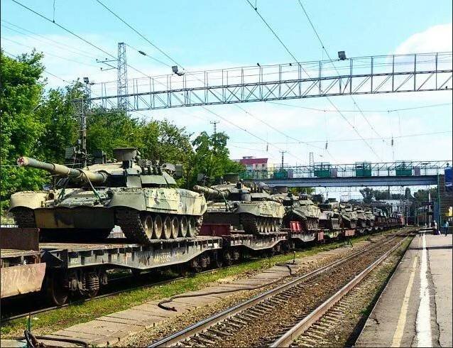 Недавно всех несколько перевозбудил господин Медведев, в своей обычной манере заявивший, что в этом году армия получит 1 500 новых танков. От вопросов «с какого?» помутнел Интернет.