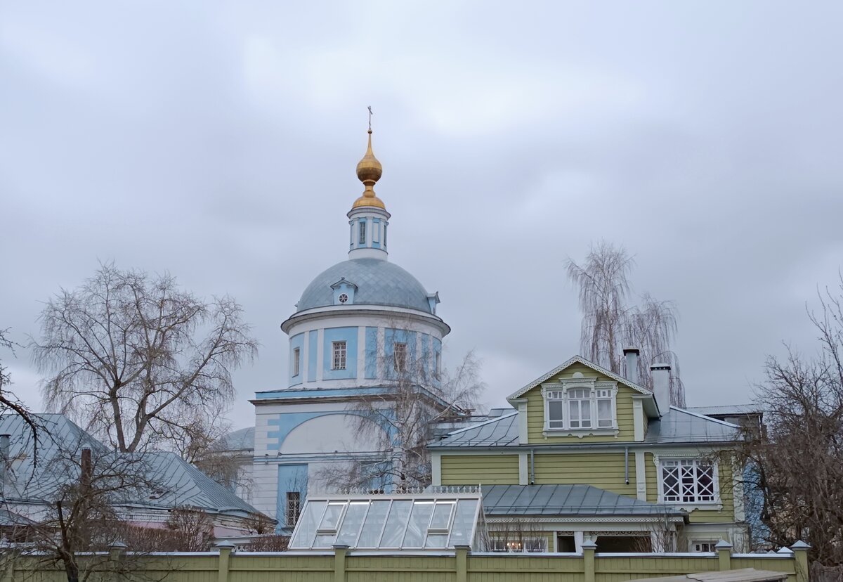 Храм Николая Чудотворца в Голутвине