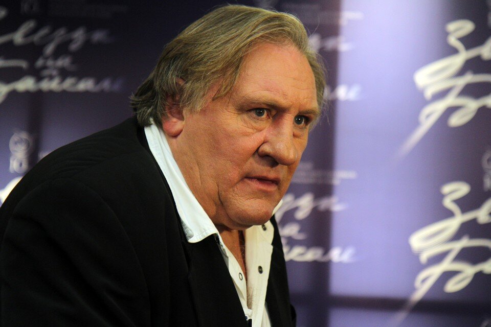     13 женщин обвинили актера Жерара Депардье в «неподобающем сексуальном поведении» Юлия ПЫХАЛОВА