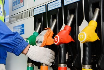    Заправка ©фотобанк «Газпром нефть АЗС»