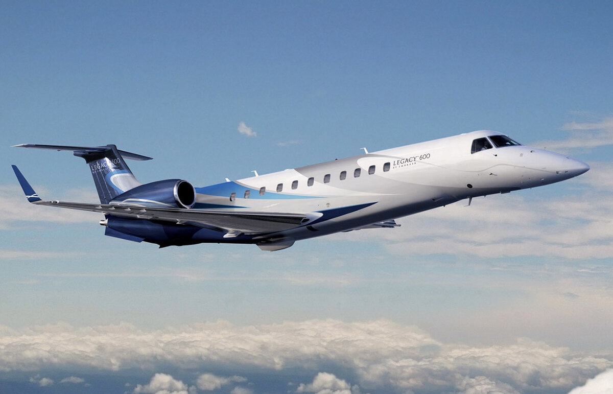 самолёт "Эмбрайер, бизнес-джет".  фото: картинки яндекса. 