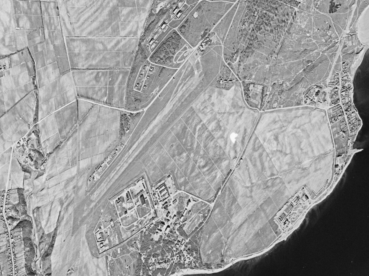 Аэропорт Новороссийск, 21 января 1972 года, вид из космоса. 
