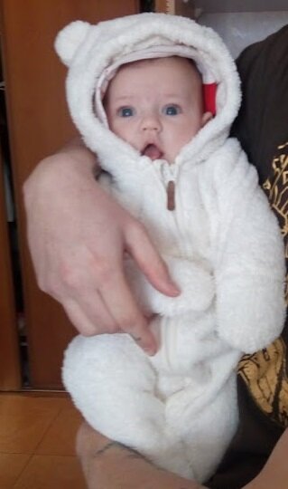 а тут мы уже распушили перышки и меньше похожи на сморщенного кабачка.