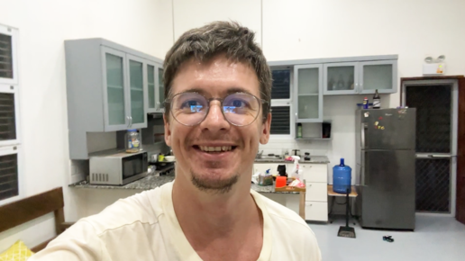 Последняя ночь в наших арендованных апартаментах. Рассказываю сколько ...