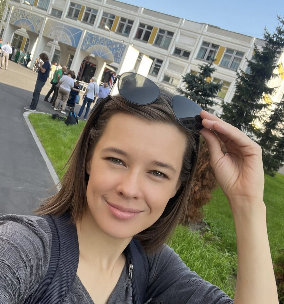 На внешний вид очень милая девушка, а внутри судмедэксперт. 