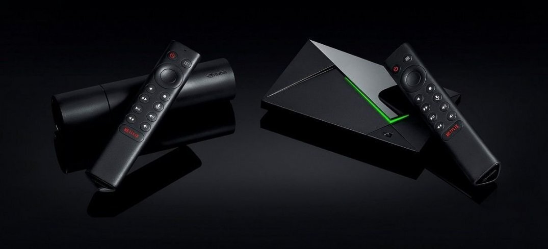 Телеприставки Shield TV и Shield TV Pro (источник фото https://www.hi-techchic.com/wp-content/uploads/2019/10/NVIDIA-Feature.jpg)