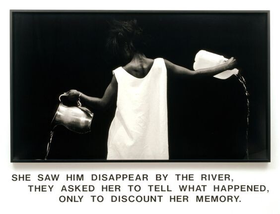 Lorna Simpson. 'Waterbearer [Porteuse d'eau]' 1986