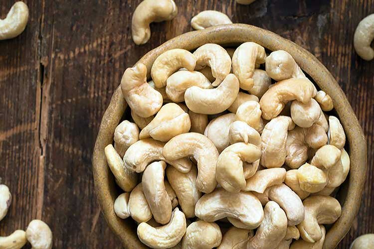 https://good-tips.pro/images/health/cashew/Health-Benefits-of-Cashews.jpg