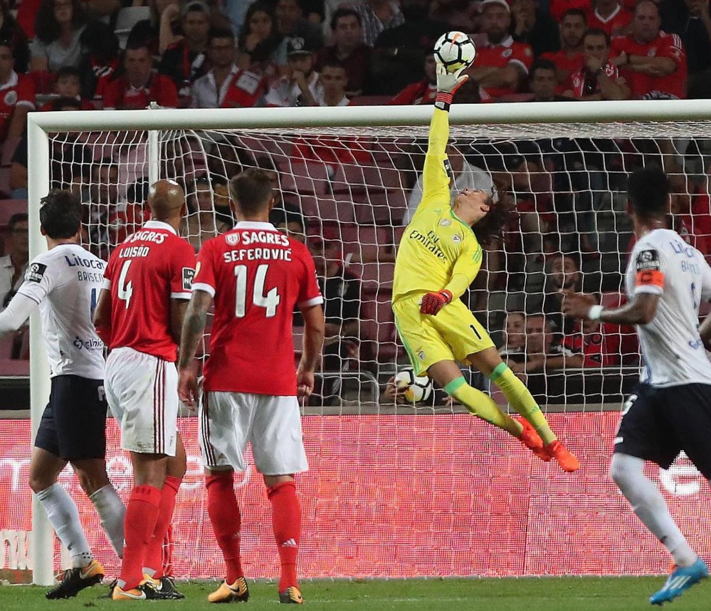 Миле Свилар тащит!