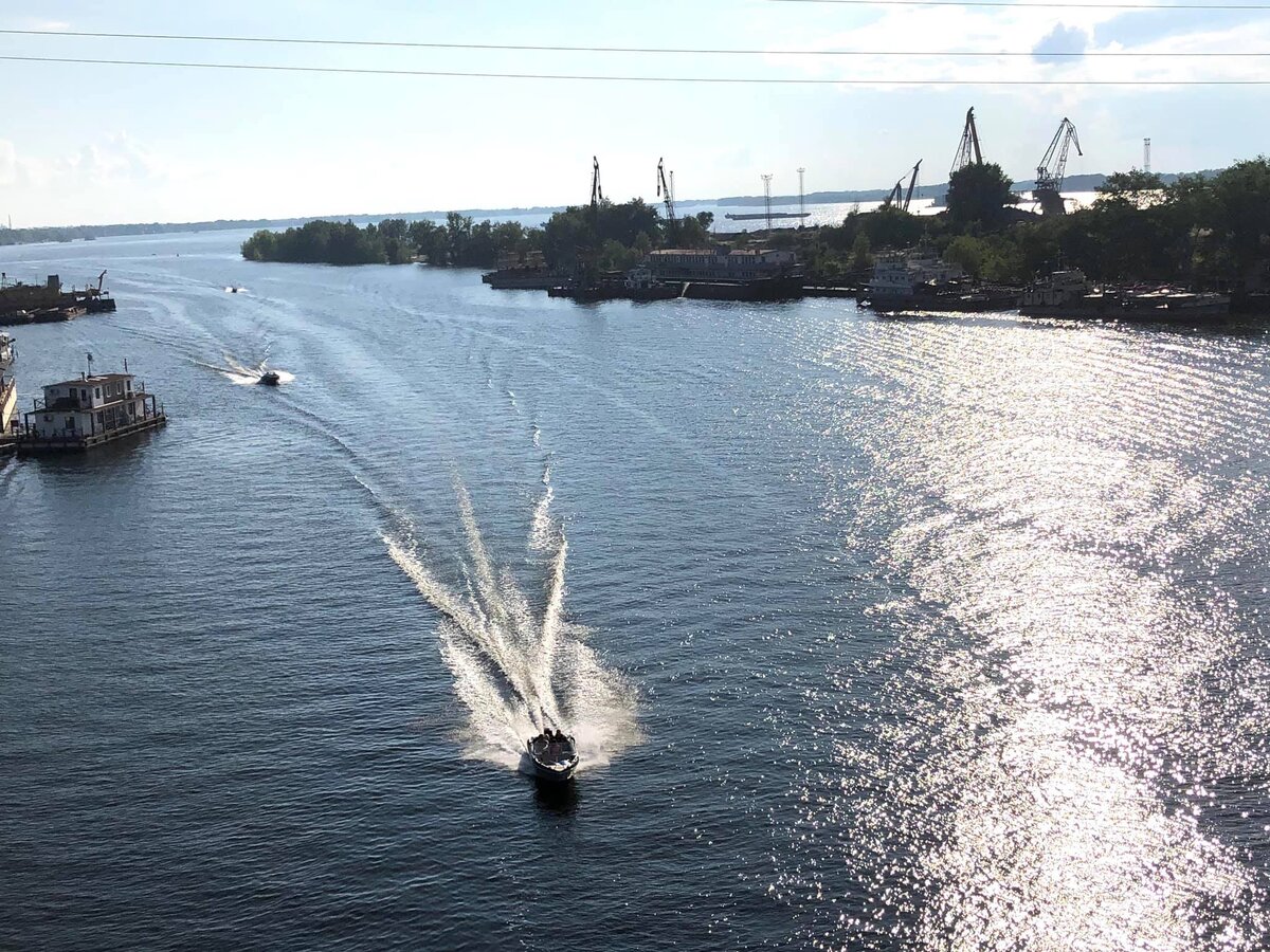 Вода в волге