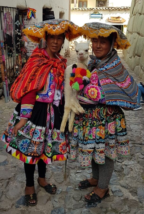 Местный колорит на улицах Куско