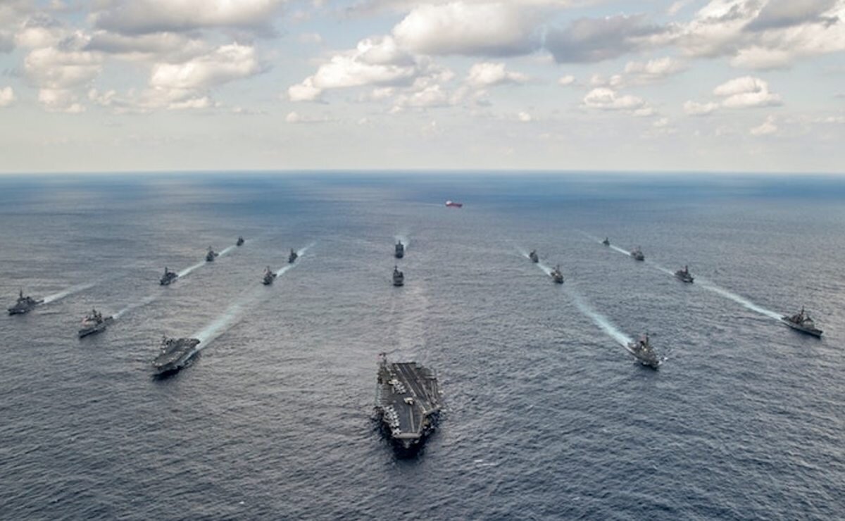 Малабарские совместные учения с американскими, индийскими и японскими судами в 2018 году