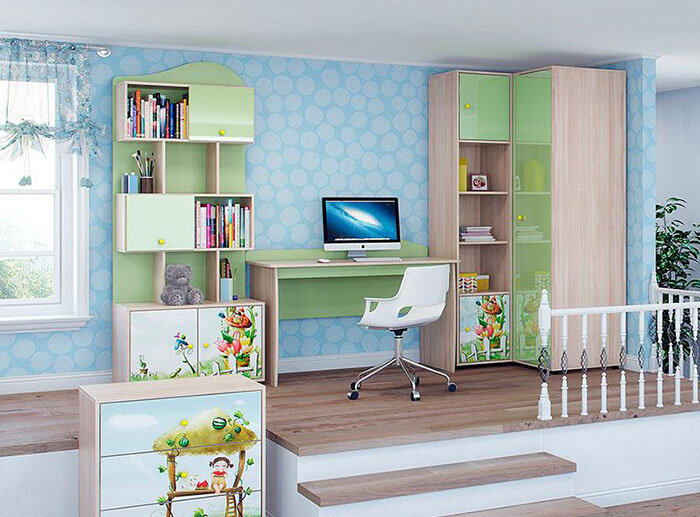 Книжный шкаф  должен иметь открытые полки такого размера, чтобы туда поместились  вертикально стоящие книги в один ряд. Именно в один, чтобы все книги  имели одинаковый доступ к воздуху.