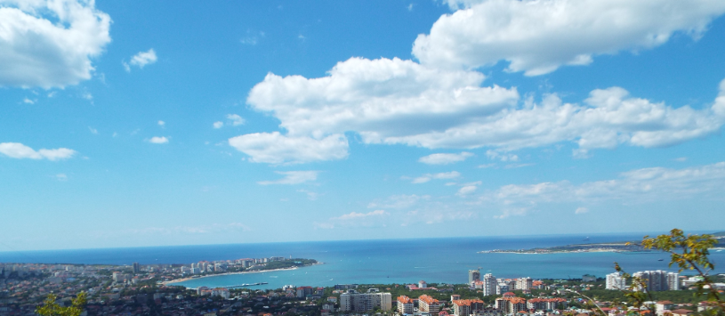 вид Геленджика с горы Олимп (фото сделано автором этой статьи)