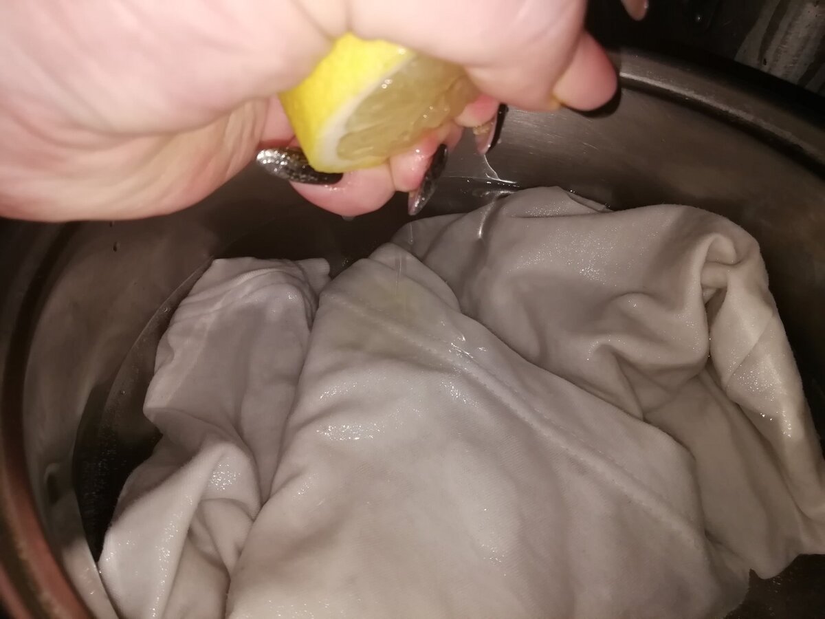 Отбеливание вещей лимоном