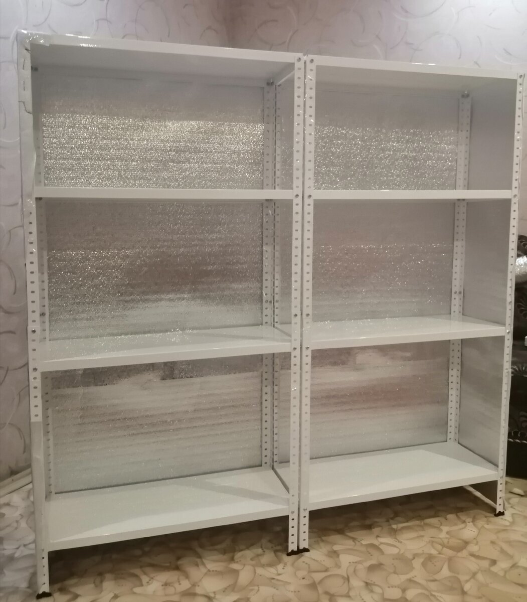 Фото автора. Стеллажи для рассады