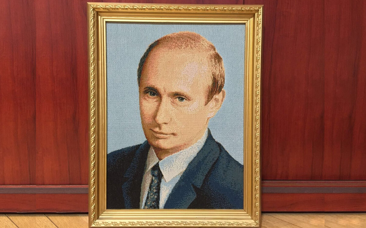 Никас Сафронов портрет Путина