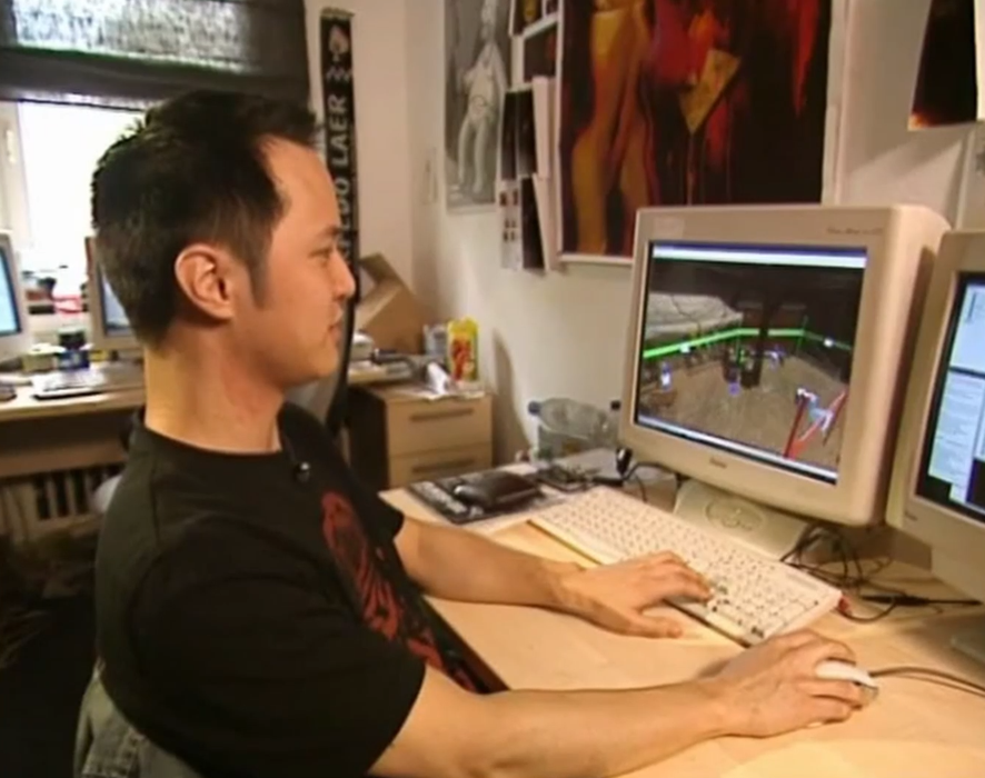 Программист и художник-аниматор Мин Дуонг за работой 