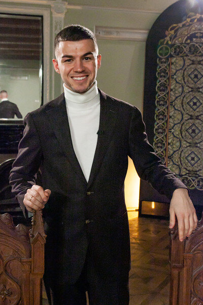                               Влад Череватый 