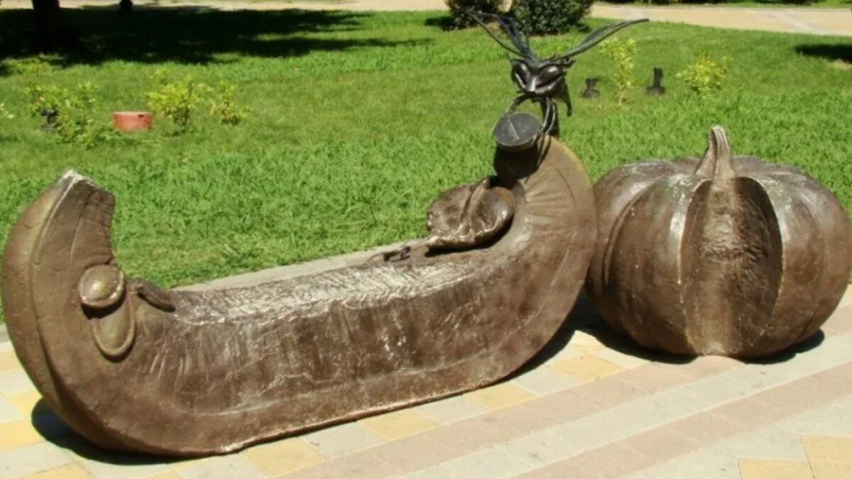 Памятник тыкве