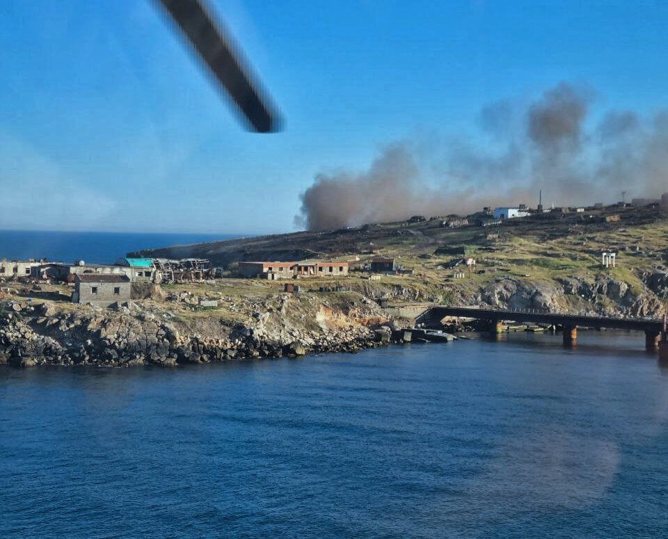 Остров змеиный украина