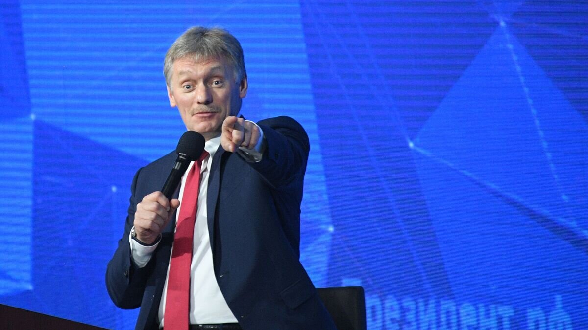    Дмитрий Песков во время ежегодной большой пресс-конференции президента РФ Владимира Путина© РИА Новости / Евгений Биятов