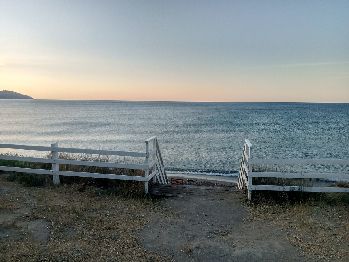 Спуск к морю