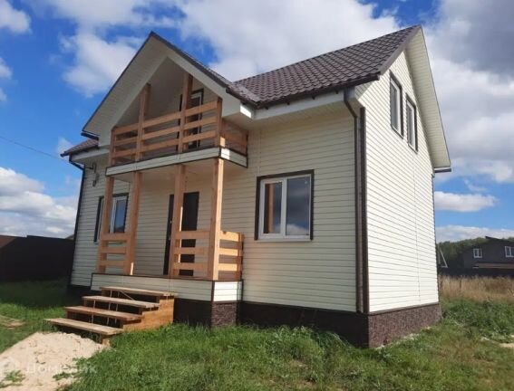 Продается новый каркасный дом. Продавец мамой клянется, что строил для себя, но тут с работы выгнали и кредит забрали