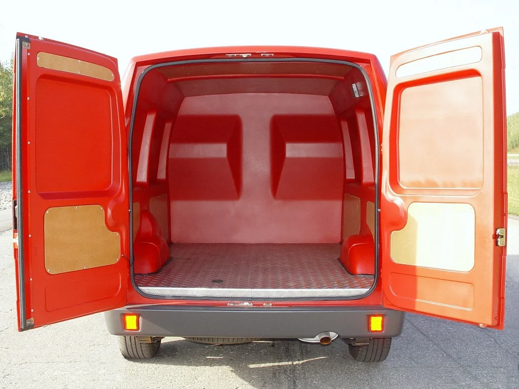 Багажный отсек ГАЗ 2332, фото с сайта Яндекс.Картинки