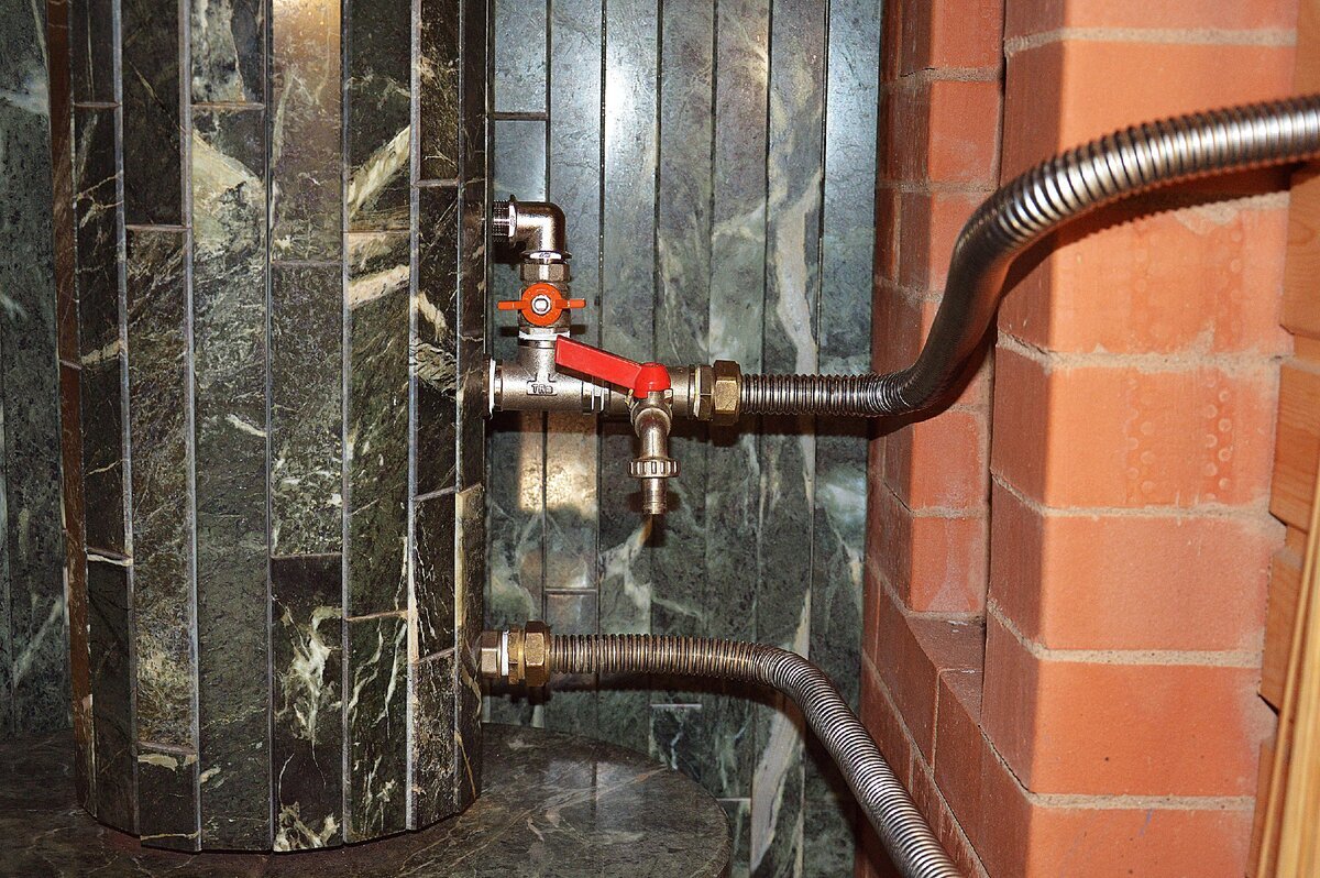 Так выглядит новая система нагрева воды и бани в парной