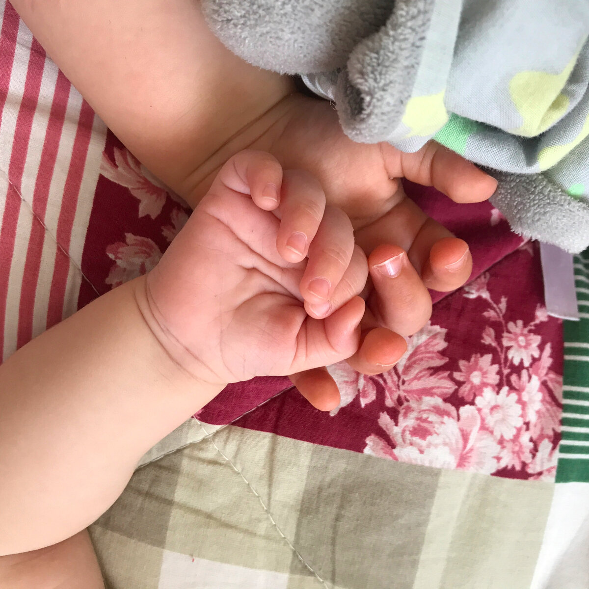 Родила погодок. Два кесарева. И я ни о чём не жалею. О том, что дети - это счастье, знают только те, у кого они есть и кто себя в этом нашёл