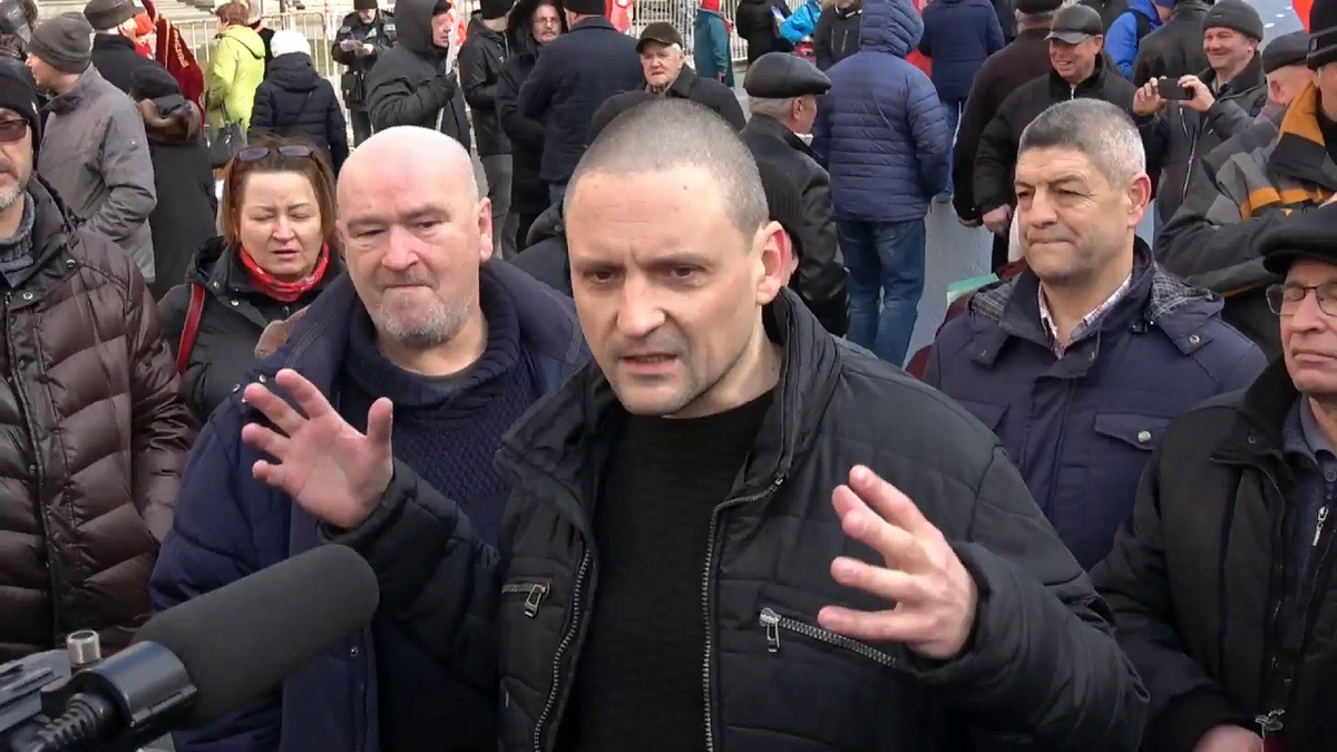 навальный удальцов каспаров немцов. где сейчас оппозиционеры. сергей удальцов болотная. оппозиционеры россии. дмитрий быков на митинге.